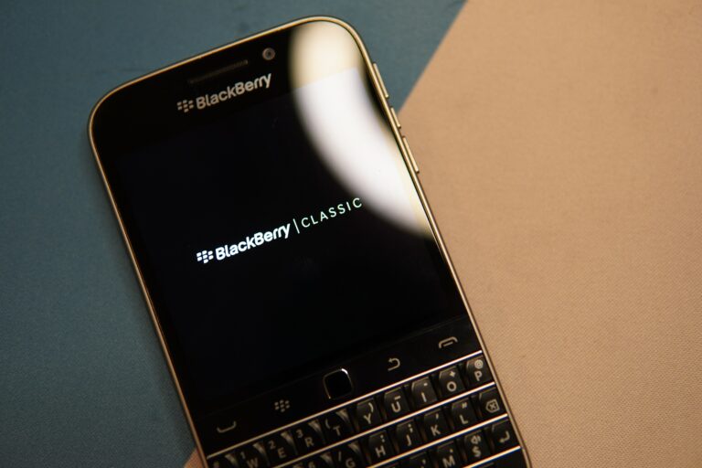 why did blackberry fail